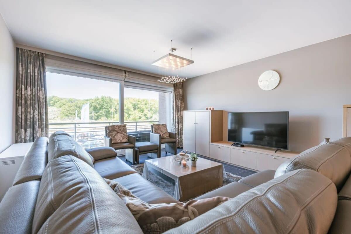 Huswell - Bright Apartment With Parking Near The Beach Bredene Buitenkant foto