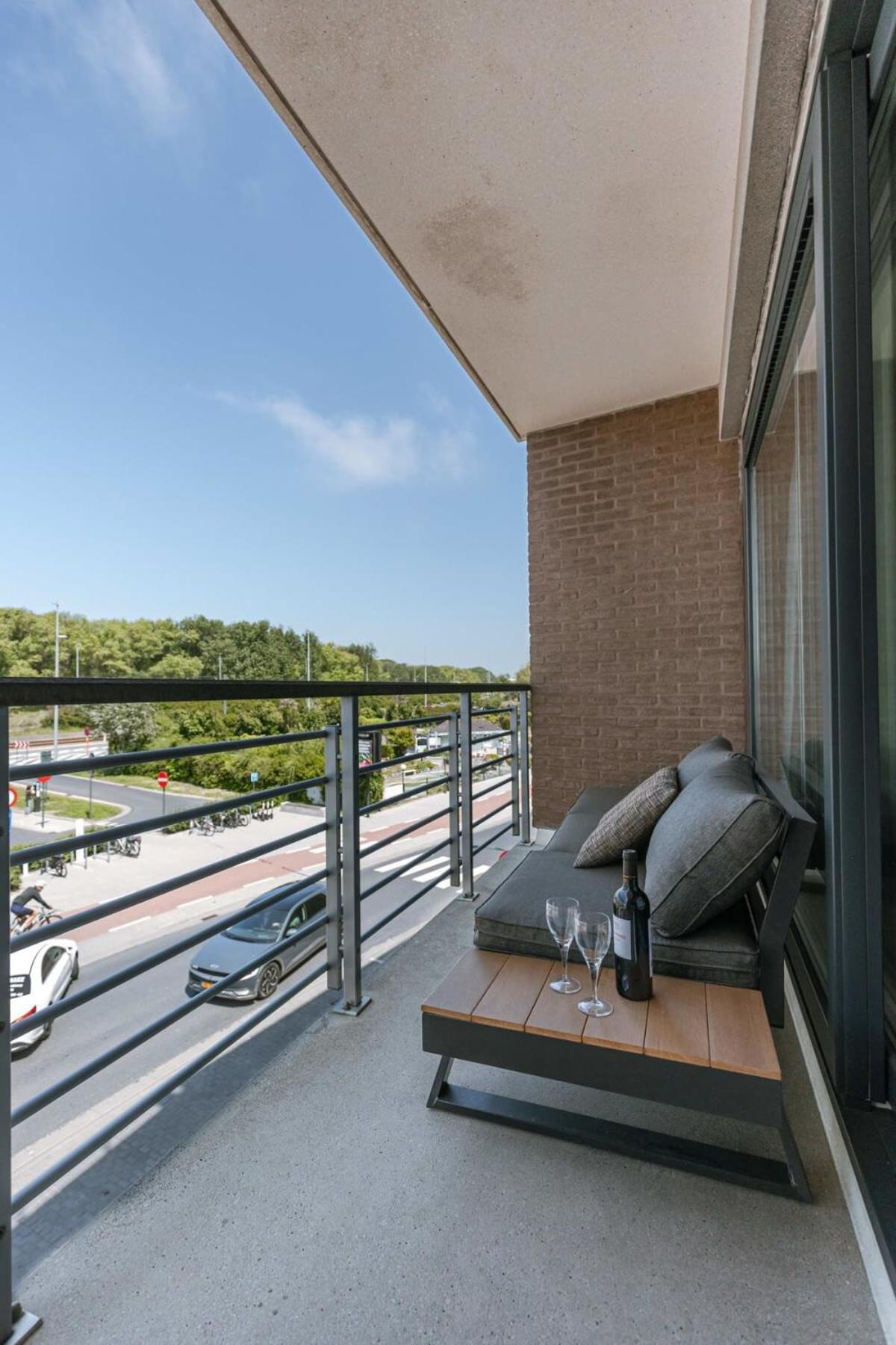 Huswell - Bright Apartment With Parking Near The Beach Bredene Buitenkant foto